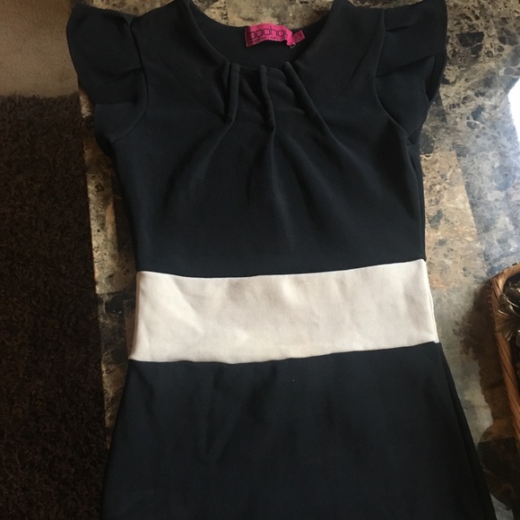 Midi dress very fitted - Picture 3 of 3